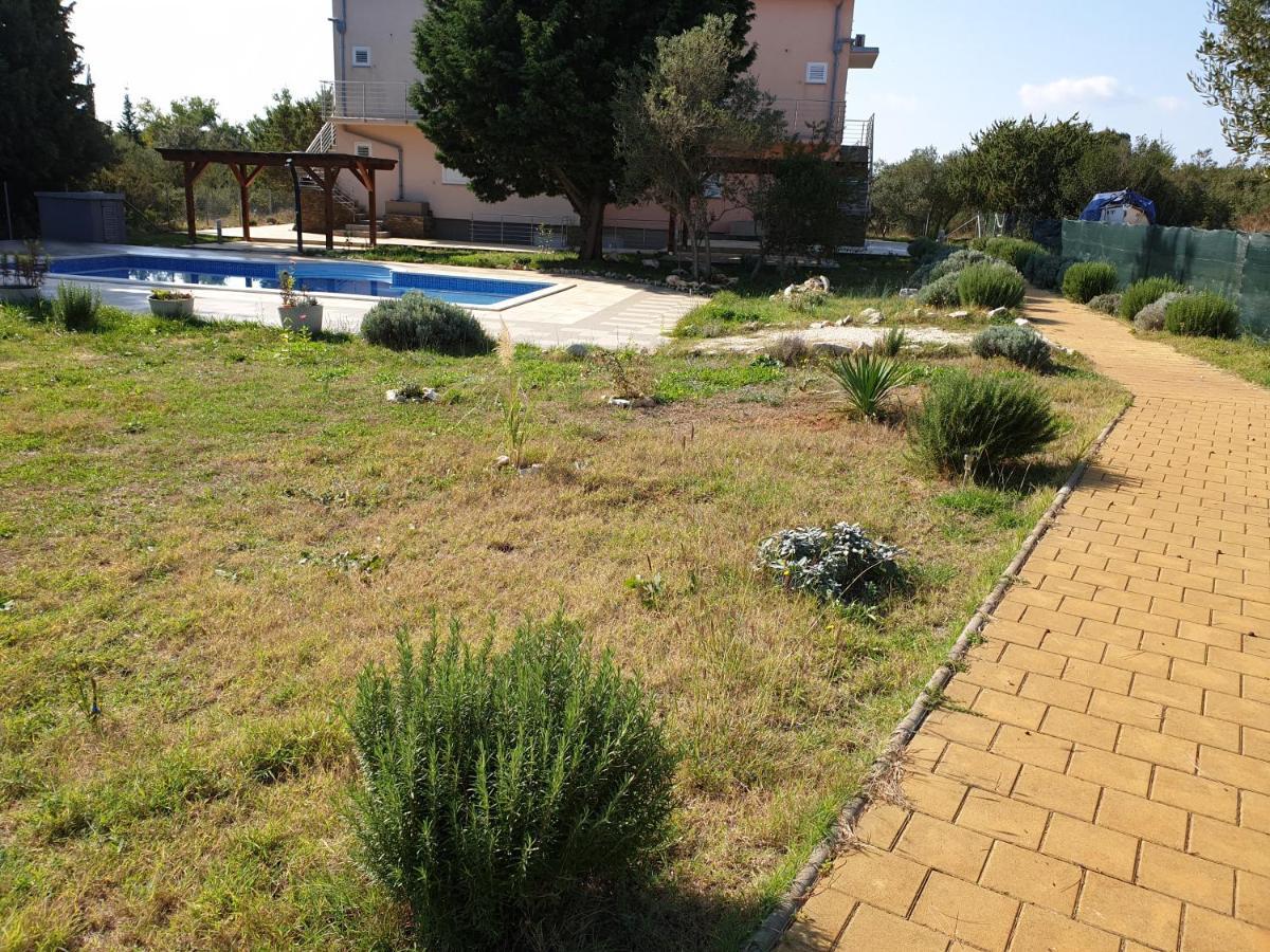 Olive Apartments Ugljan Exterior foto