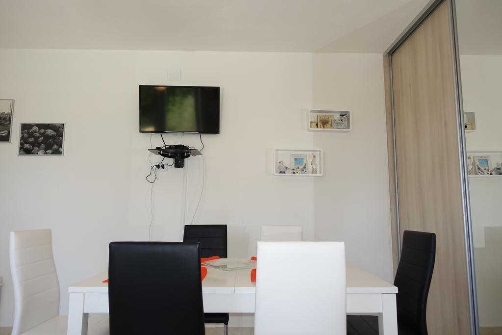 Olive Apartments Ugljan Exterior foto