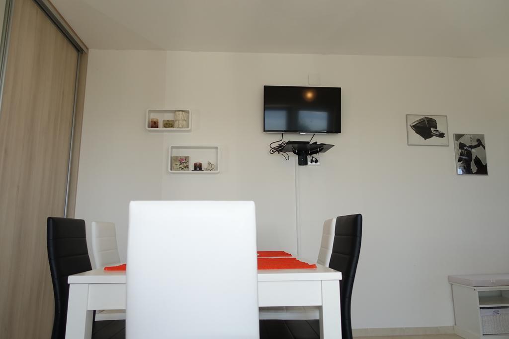 Olive Apartments Ugljan Exterior foto