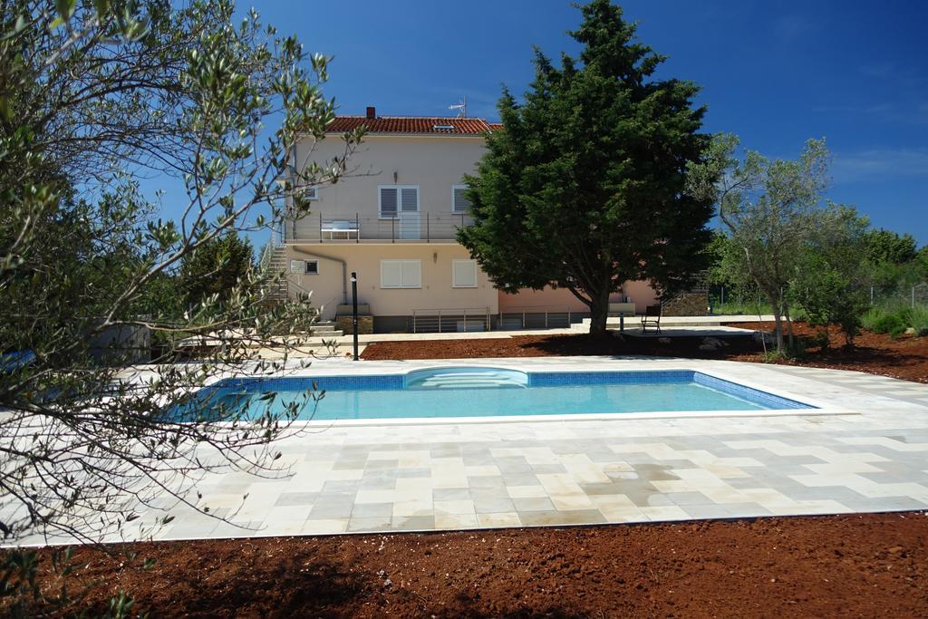 Olive Apartments Ugljan Exterior foto